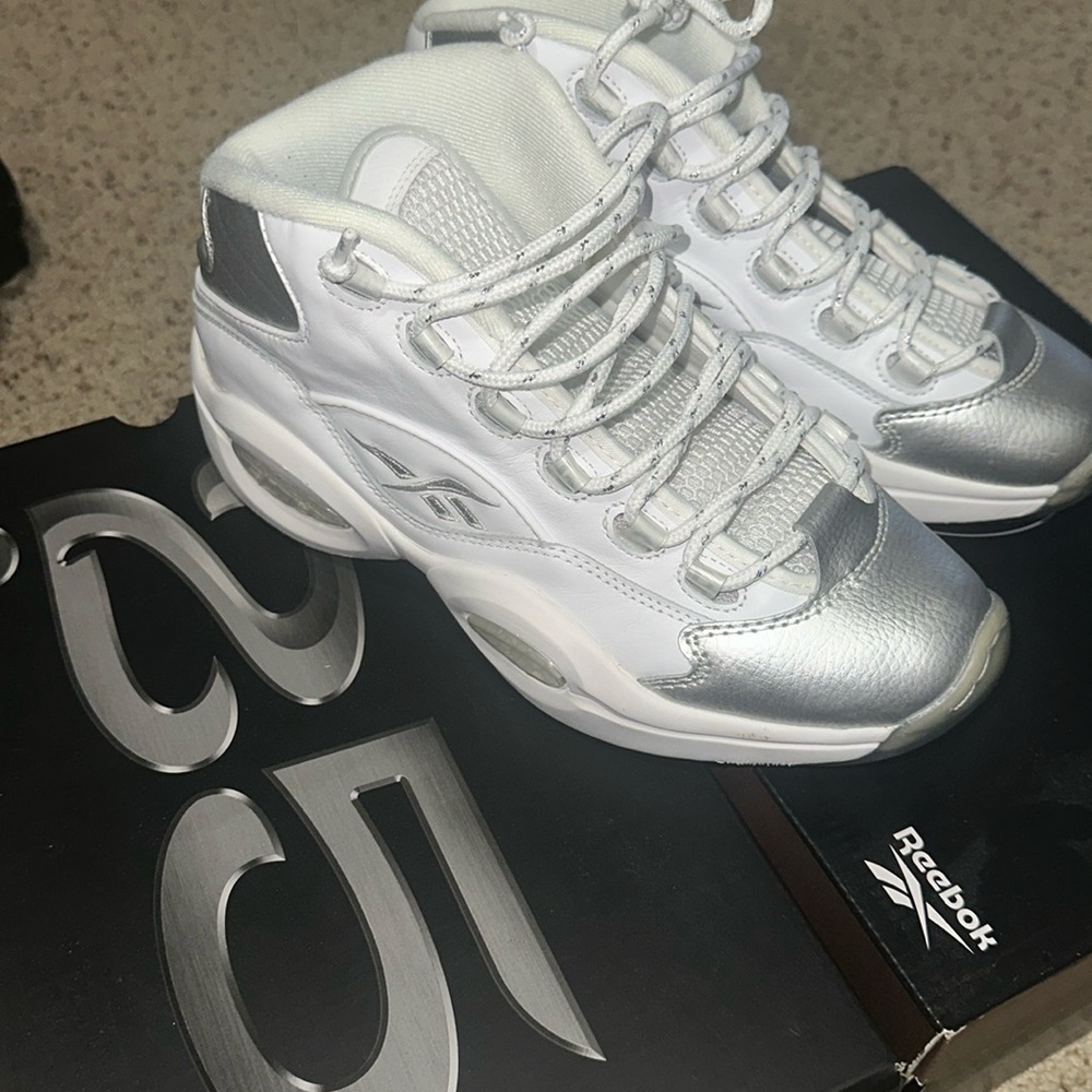 COPY - Mens Reebok question 9.5 a lightly used